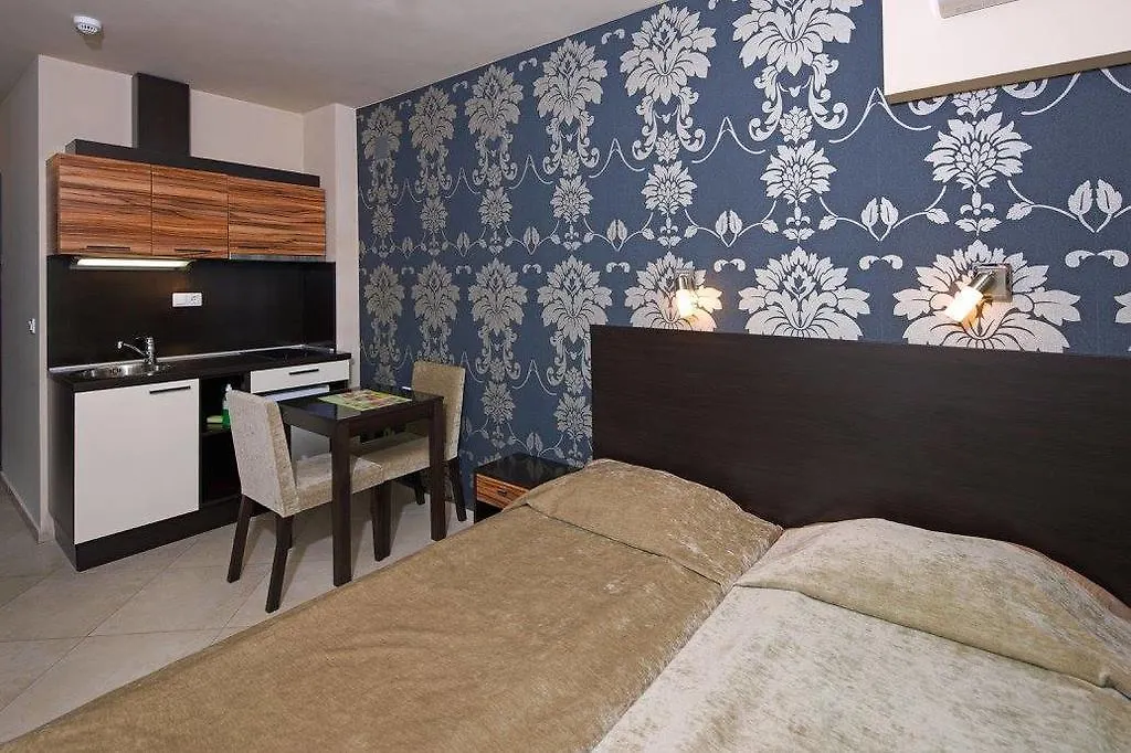 Briz Beach Apartments Sunny Beach