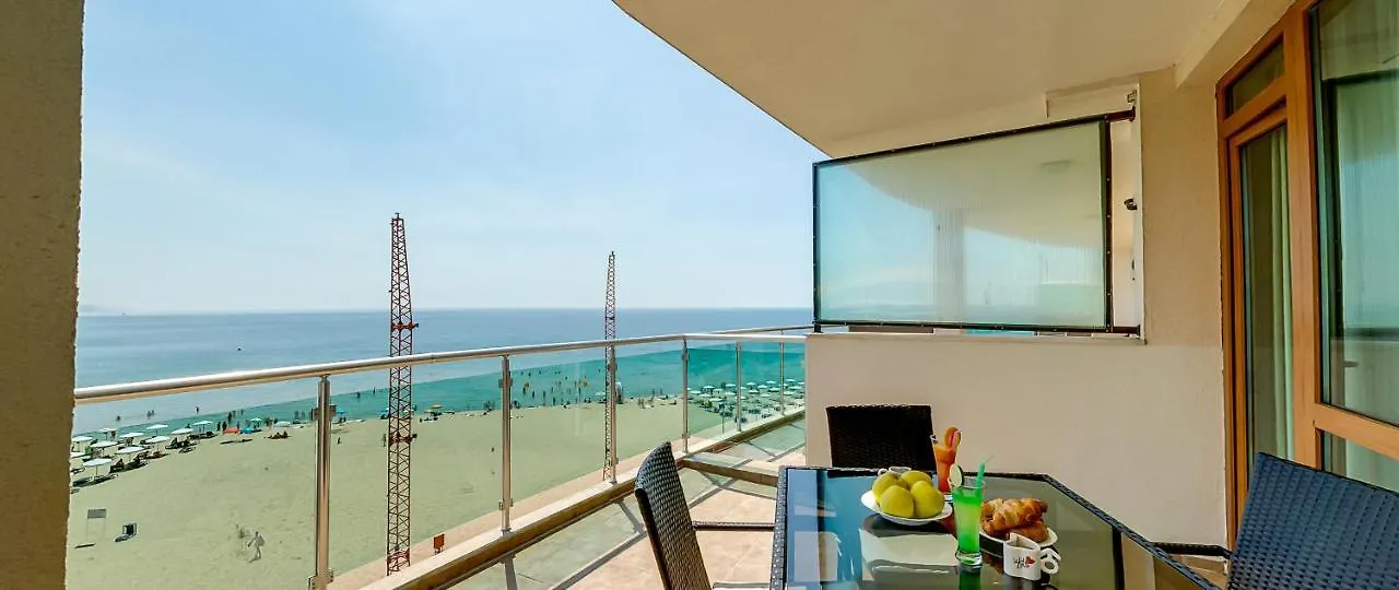 Briz Beach Apartments Sunny Beach 3*,